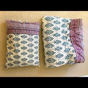 Urban Outfitters Twin/Twin XL Plum and Bow Bedding